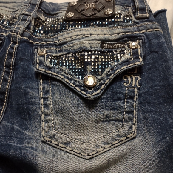 Miss Me Embellished Jeans.Size 29 - Picture 7 of 10